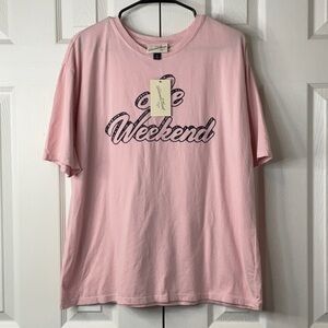 Universal Thread Womens Print T Shirt Le Weekend Size